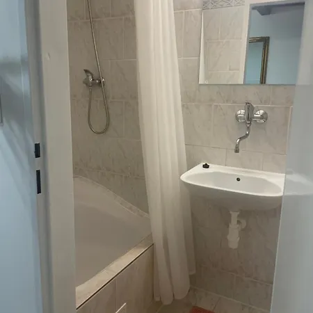 فندق مبيت وإفطار Vltavin Zduchovice